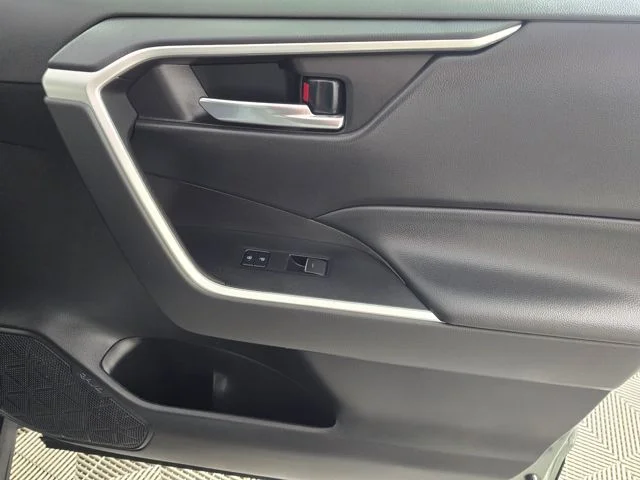 Used 2022 Gray Toyota XLE image 5