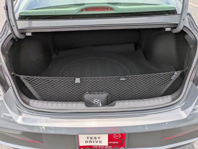 Used 2025 Gray Hyundai SEL Sport image 13