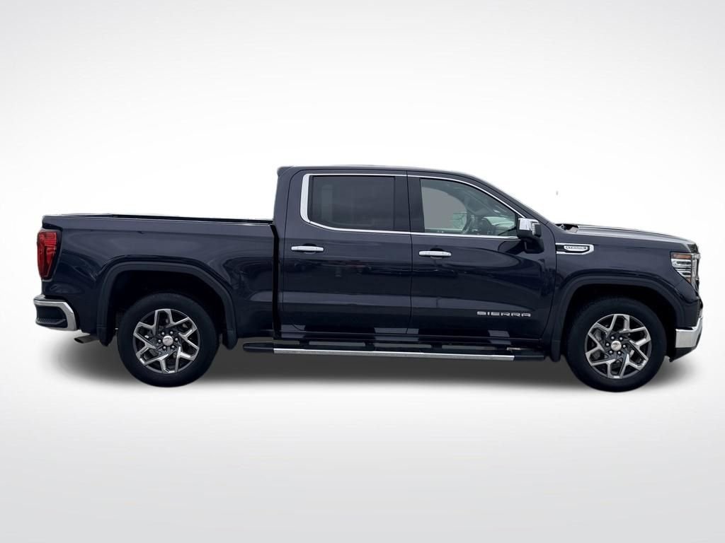 Used 2025 Silver GMC SLT image 7