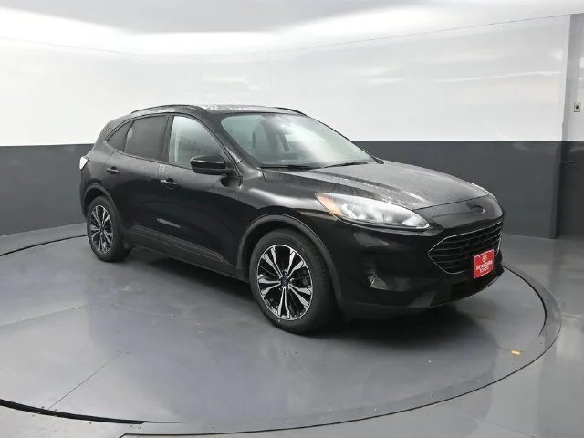 Used 2021 Black Ford SE image 10
