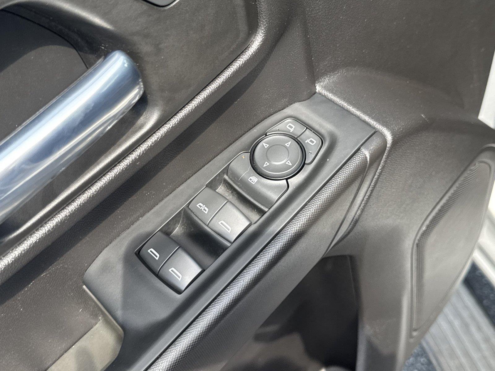 Used 2022 SILVER ICE METALLIC Chevrolet Custom image 18