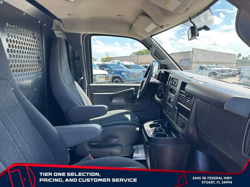 Used 2024 Summit White Chevrolet WT image 13