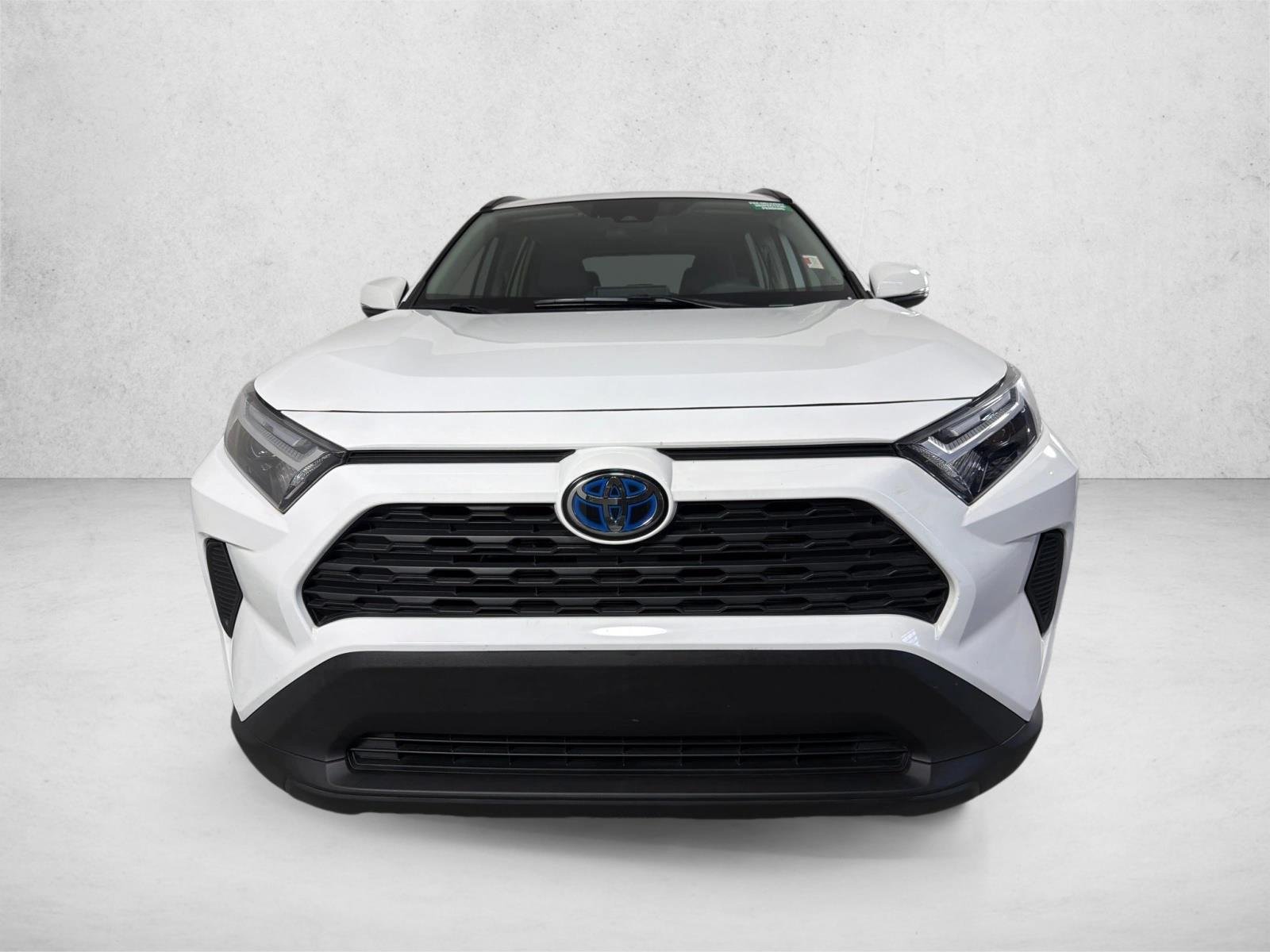 Certified Used 2024 Ice Cap Toyota Hybrid XLE image 9