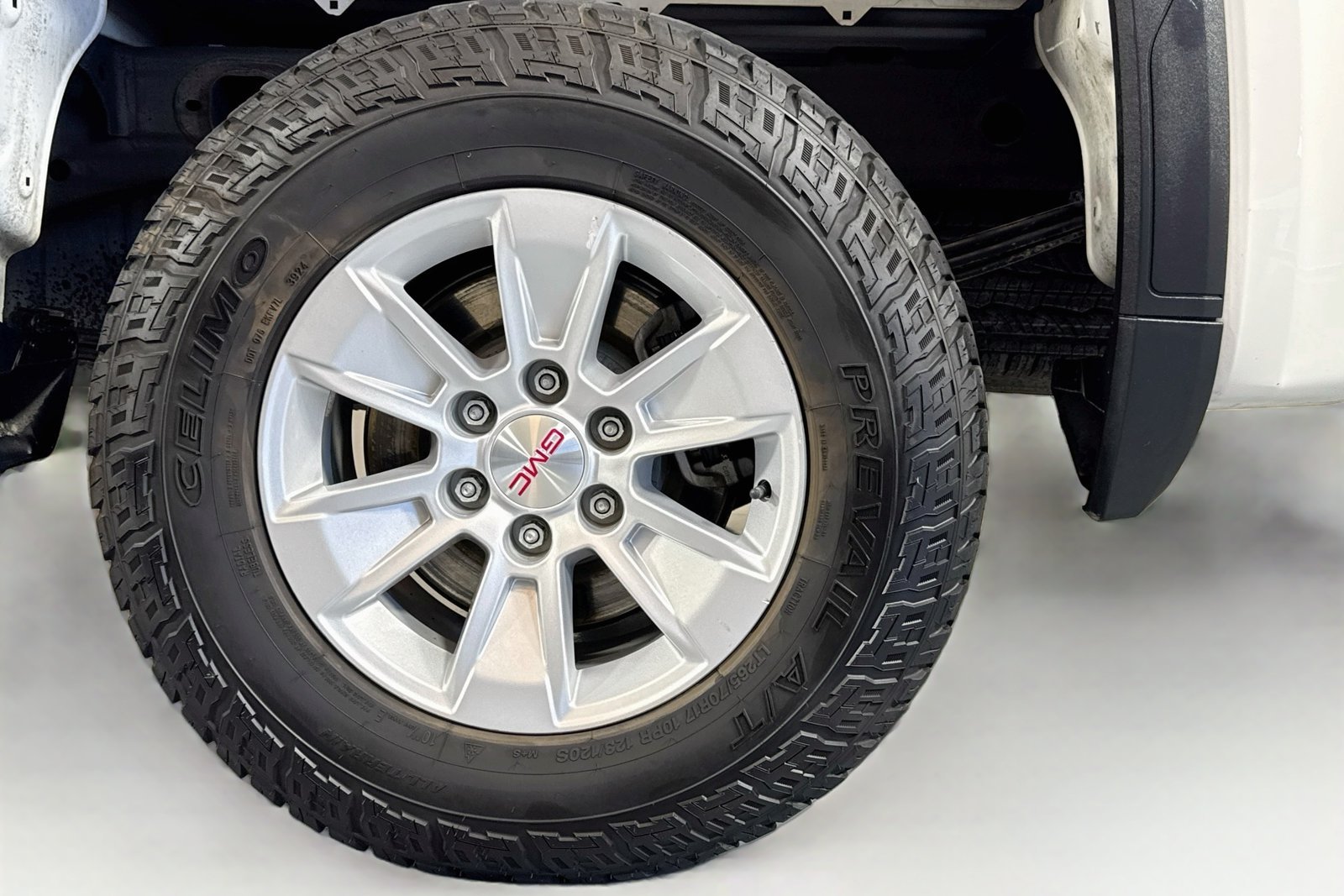 Used 2023 Summit White GMC Pro image 28