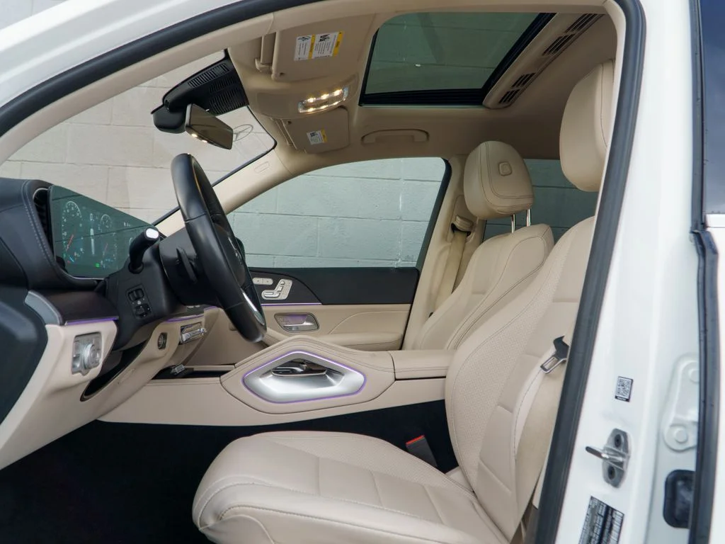 Used 2022  Mercedes-Benz GLS 450 image 17