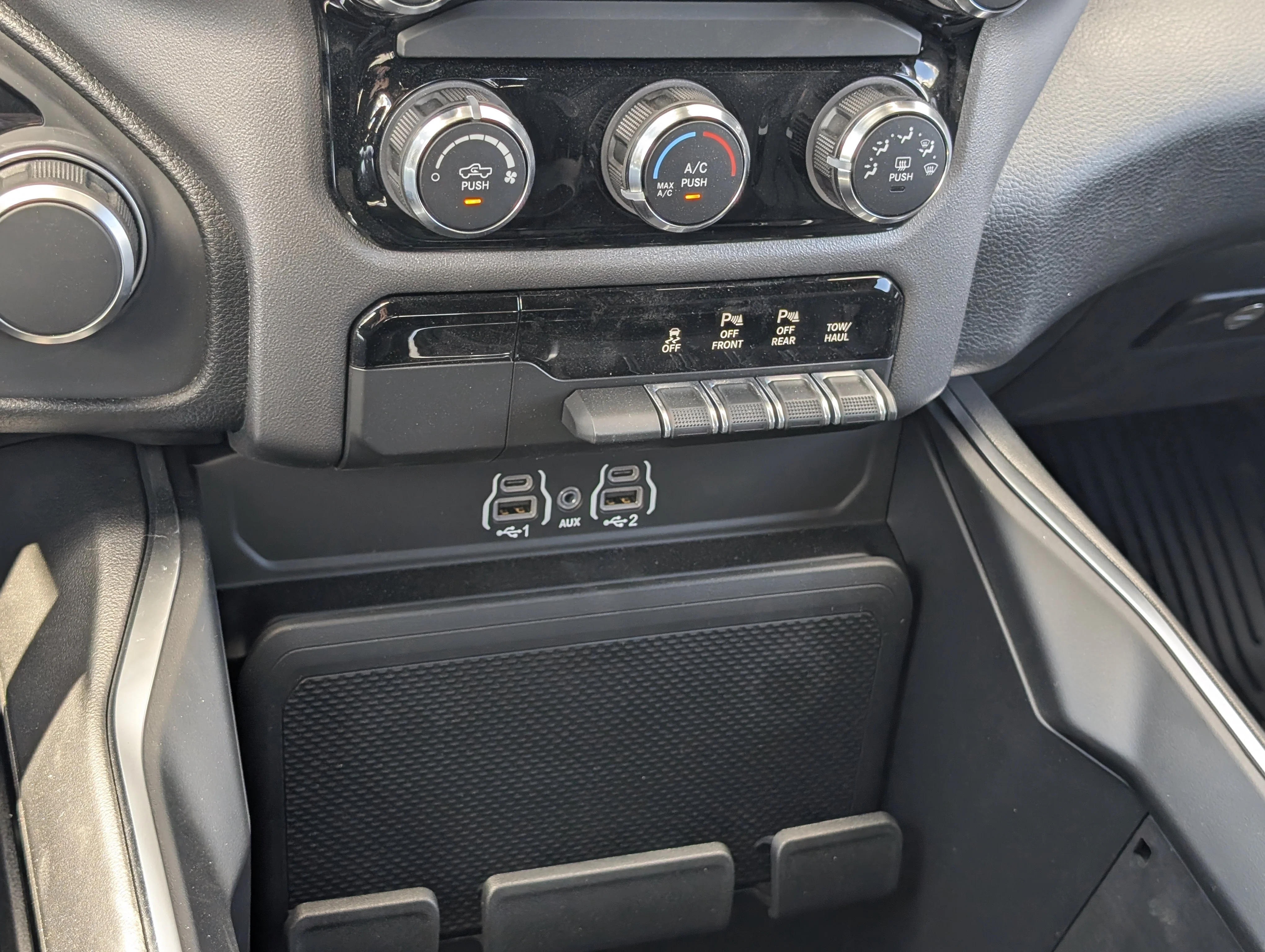 New 2026 Diamond Black Crystal Pearl Ram Express image 32