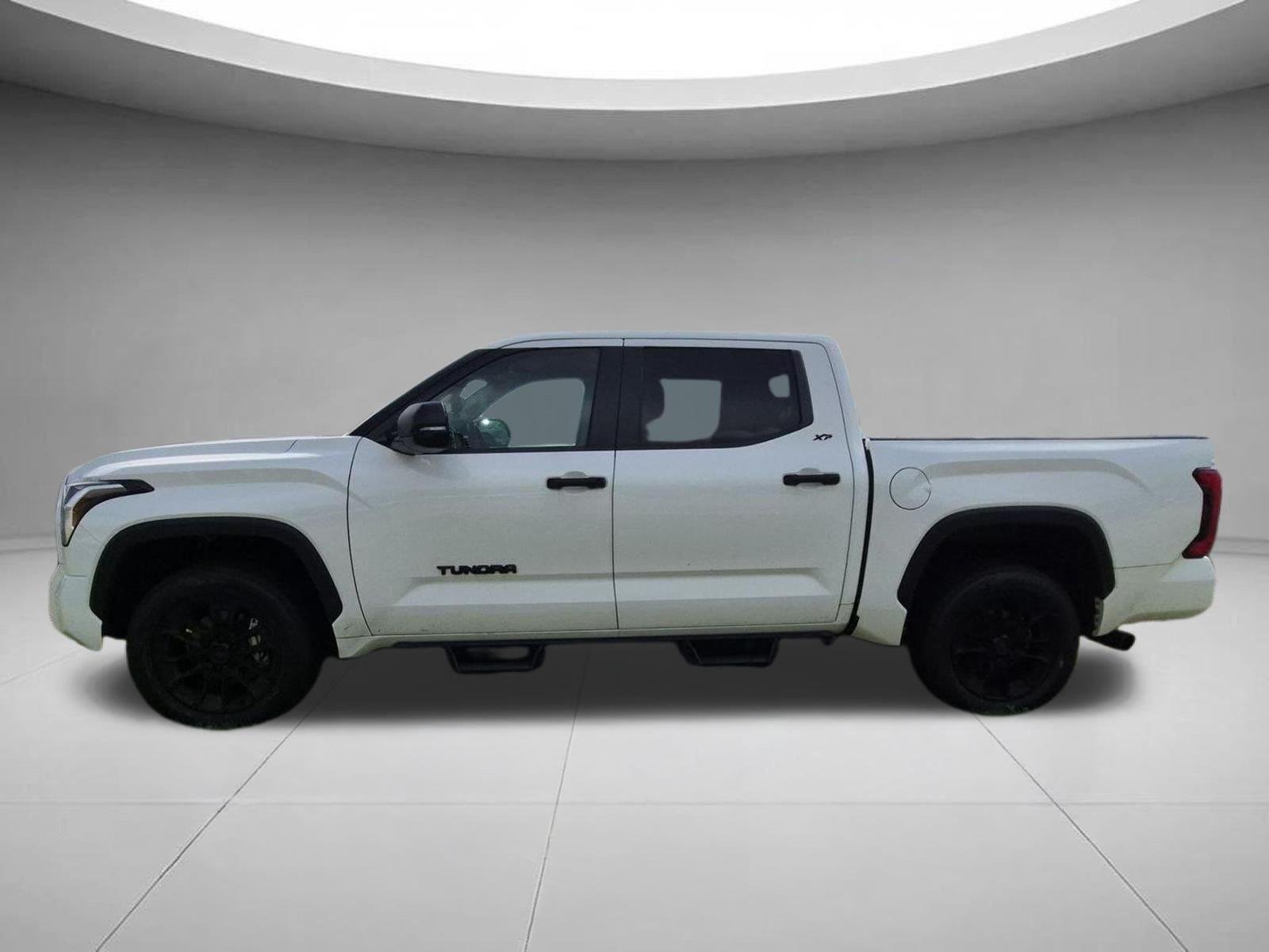 Used 2024 Ice Cap Toyota SR5 image 2