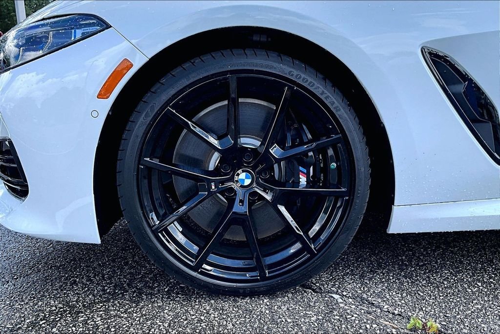 2026 BMW 8 Series 840i - Photo 9