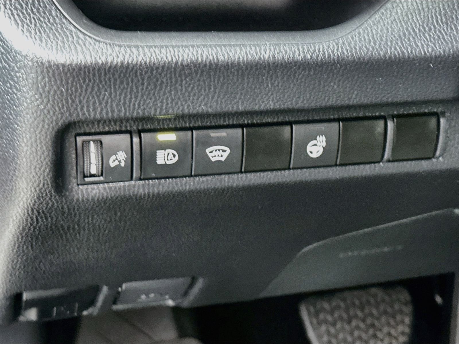 Used 2024 Ice Toyota XLE image 10