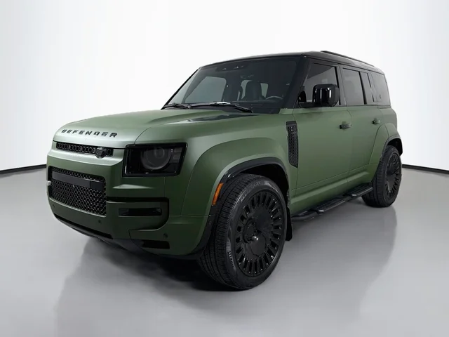 2026 Land Rover Defender 110 OCTA Black