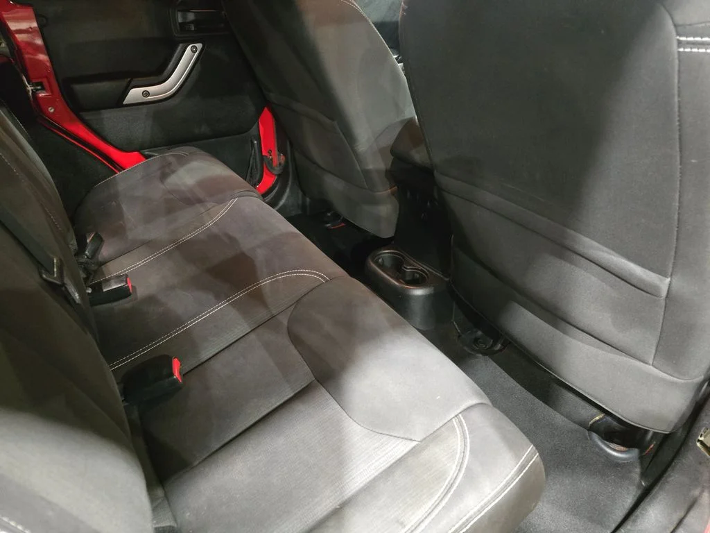 Used 2015 Red Jeep Sahara image 47