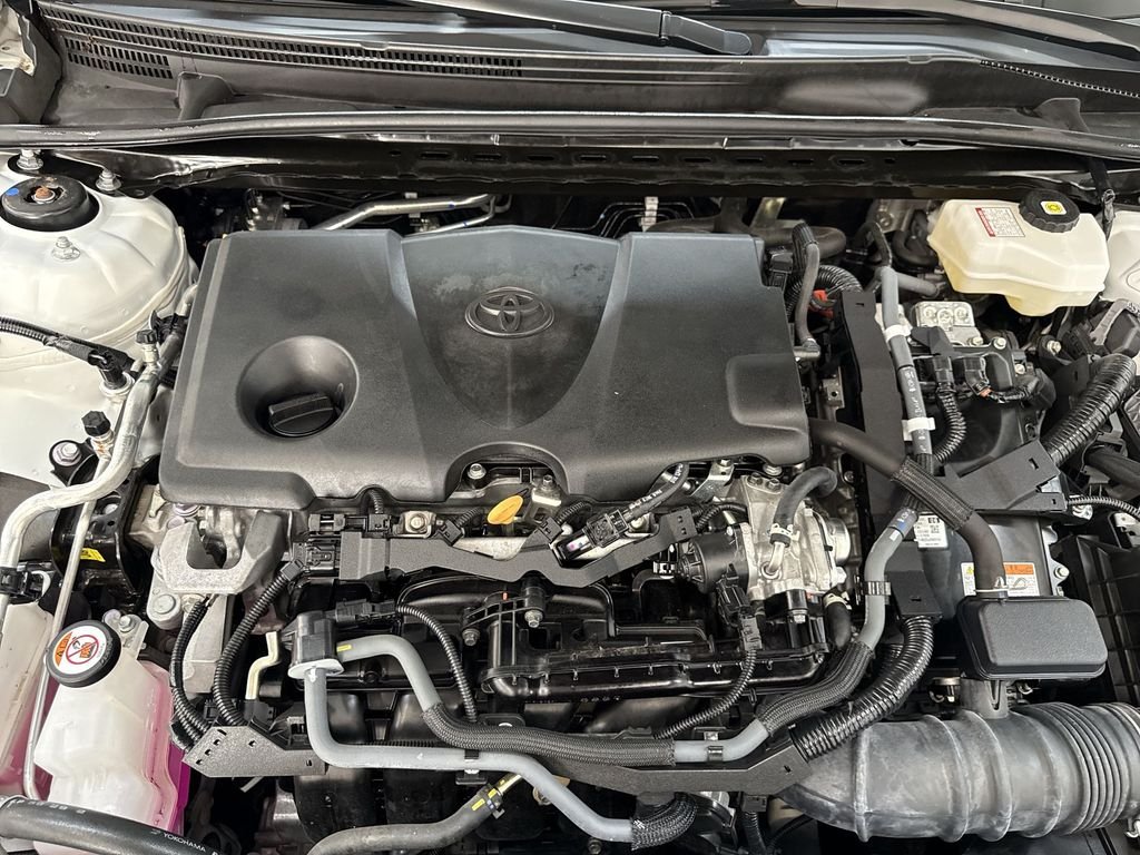 Used 2024 Ice Toyota SE image 32