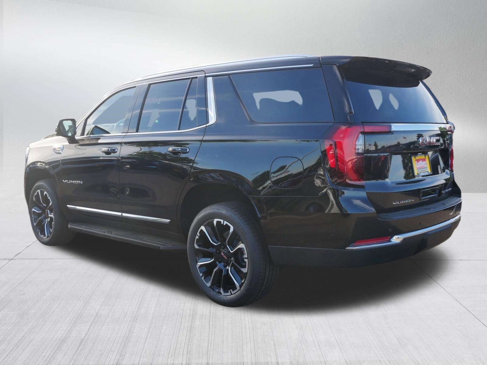 New 2026 Onyx Black GMC Elevation image 2