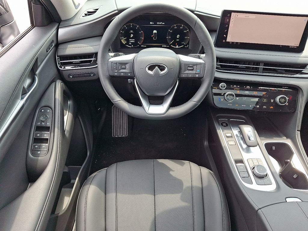 Used 2026 Black INFINITI LUXE image 13