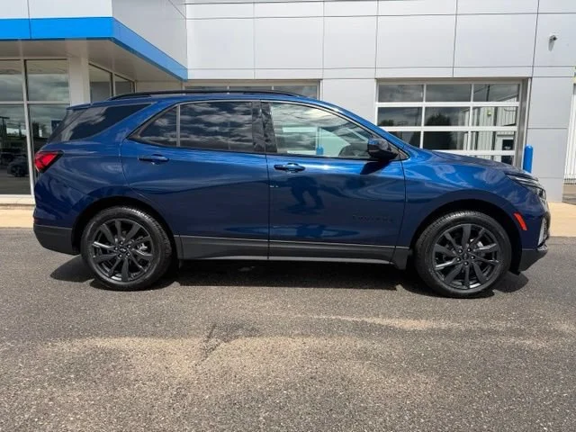 Used 2022 Blue Glow Metallic Chevrolet RS image 8