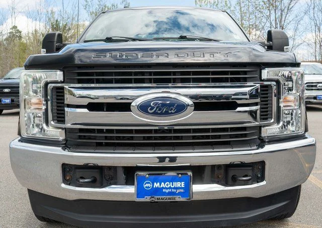 Used 2018 Black Ford XLT image 3
