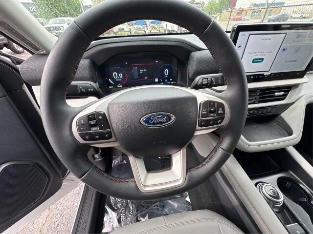 New 2026 Star White Metallic Tri-Coat Ford Active image 38