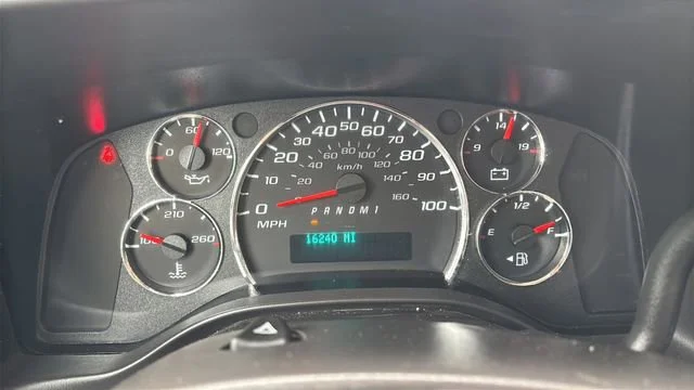 Used 2024 Summit White GMC Work Van image 16