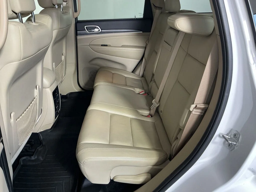 Used 2020 White Jeep Limited image 12