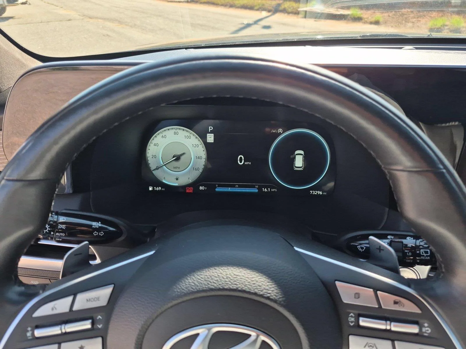 Used 2023 Robust Emerald Hyundai Calligraphy image 21
