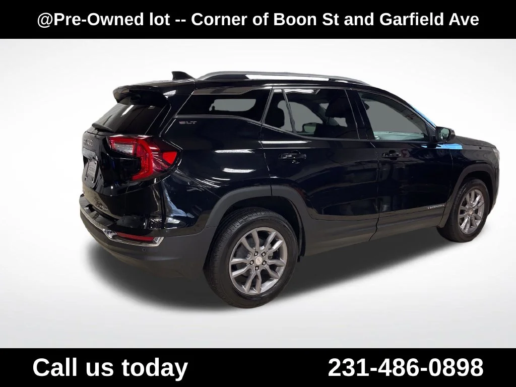 Used 2024 Black GMC SLT image 7