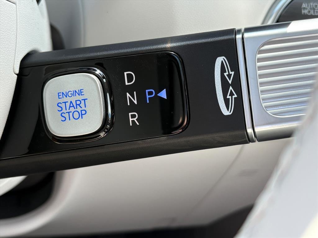 New 2026 Creamy White Pearl Wc9 Hyundai SE image 55