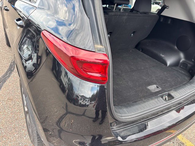 Used 2020 Red Kia LX image 10