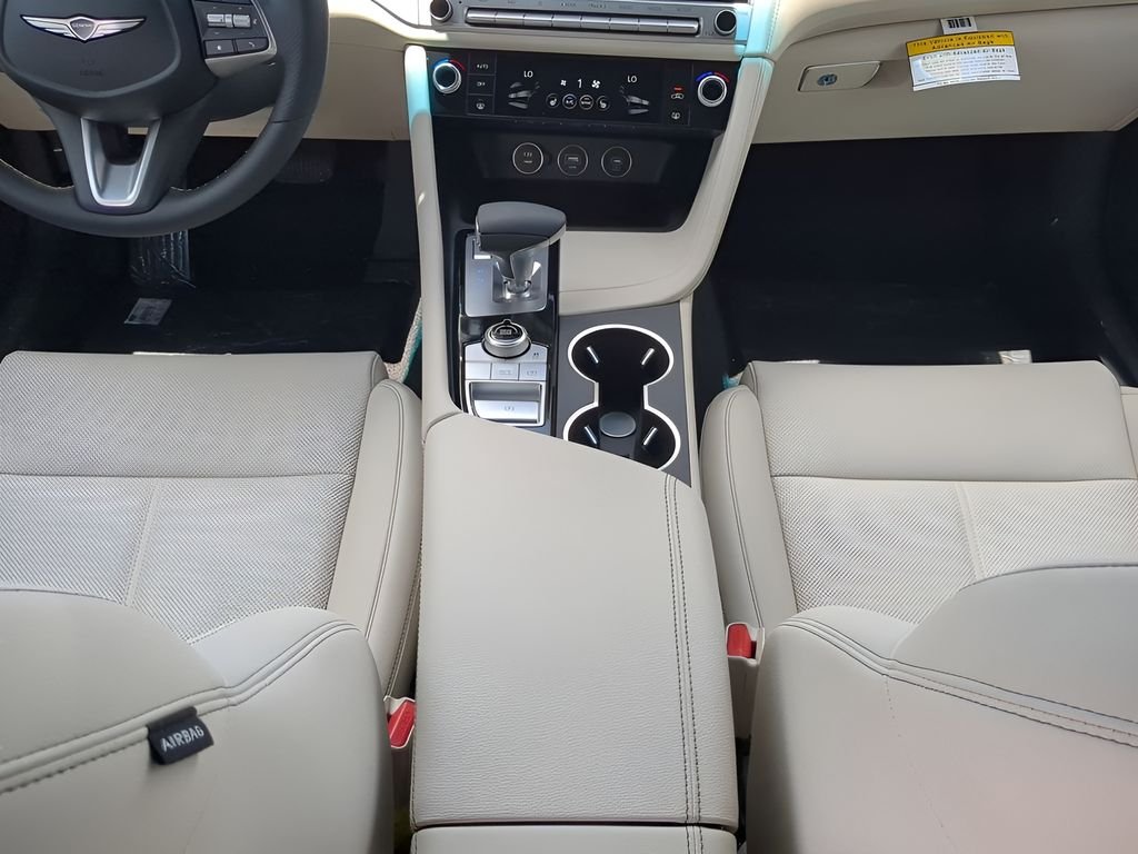 2026 GENESIS G70 Standard - Photo 15