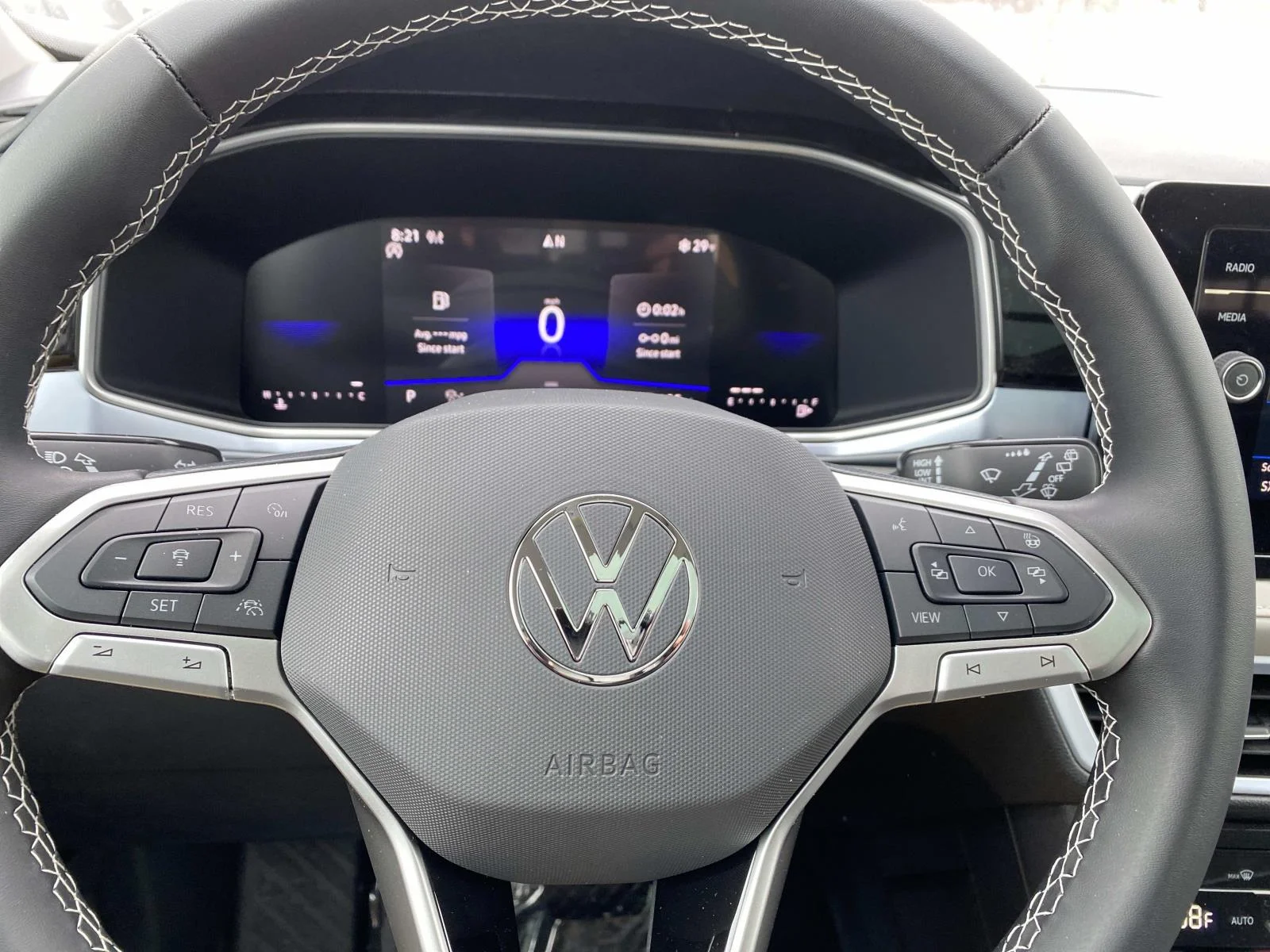 2026 Volkswagen Taos SE - Photo 13