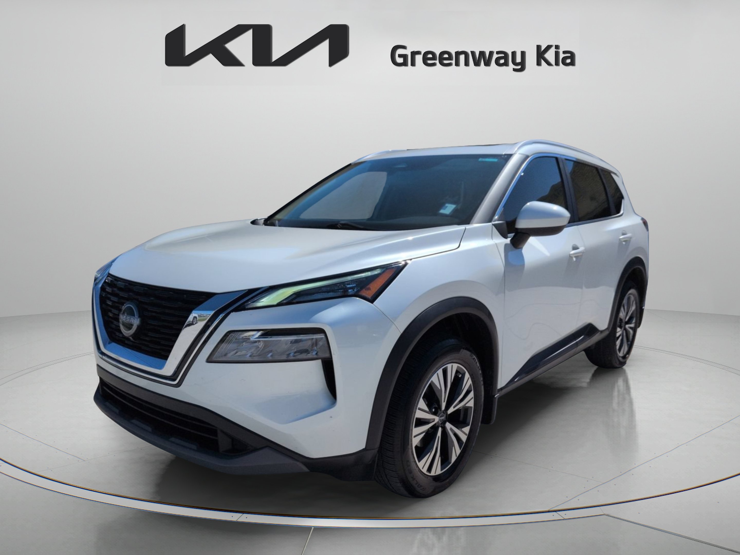 Used 2023 Pearl White Tricoat Nissan SV image 4