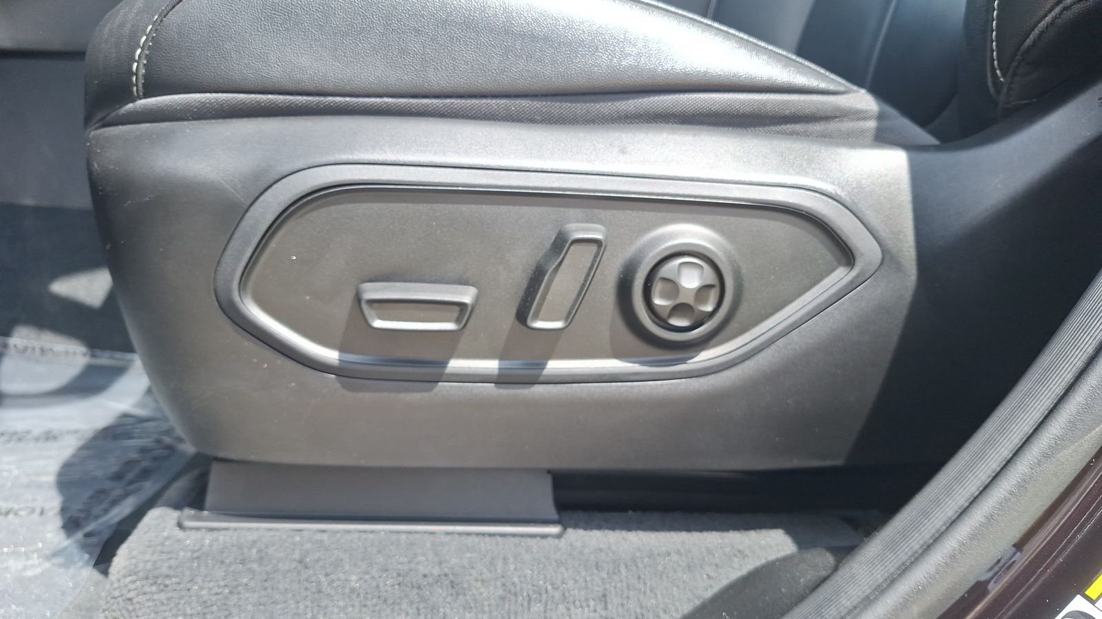 Certified Used 2023 Orange Jeep Limited image 21