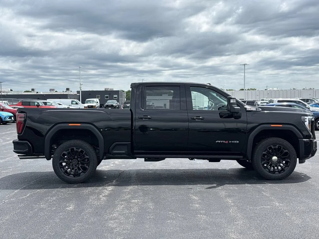 2026 GMC Sierra 2500HD AT4 - Photo 7