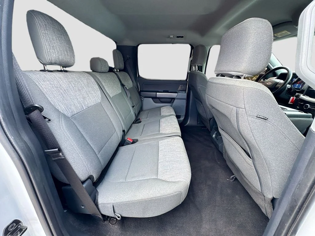 Used 2023 White Ford XLT image 26