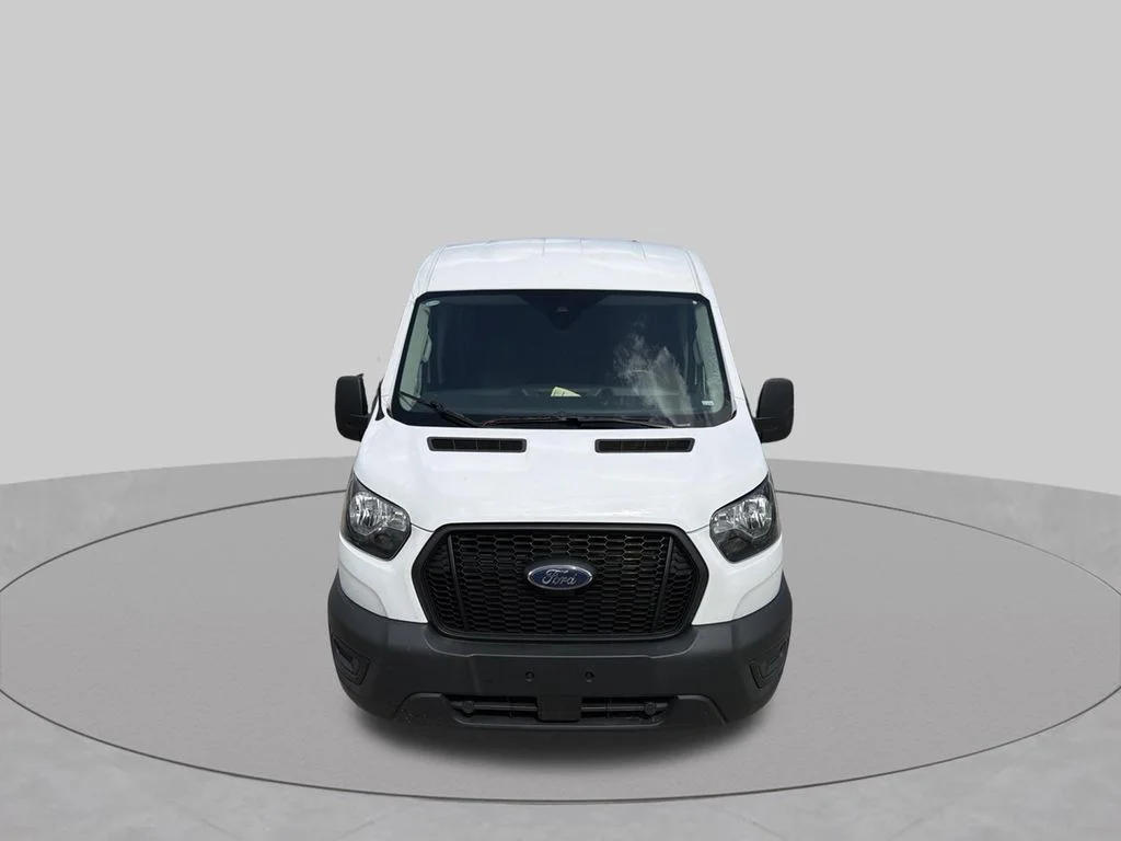 Used 2023 White Ford Base image 2