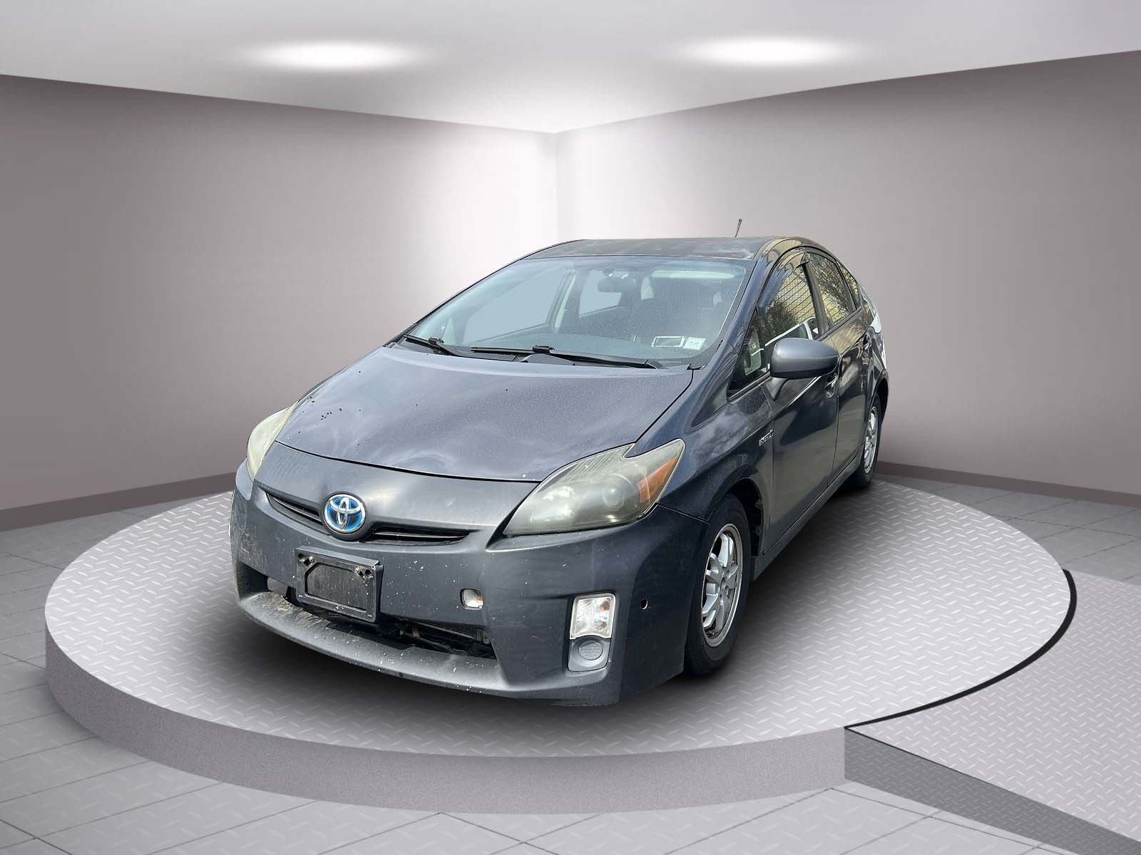 Used 2011  Toyota One image 4
