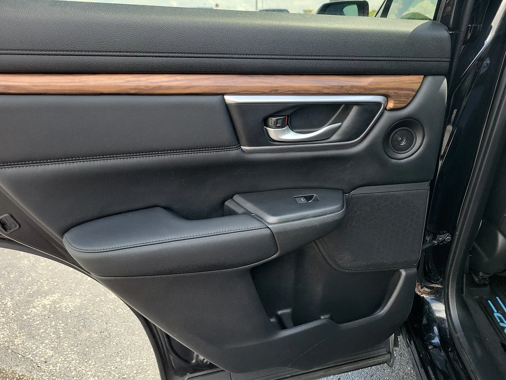 Used 2022 Crystal Black Pearl Honda Touring image 17