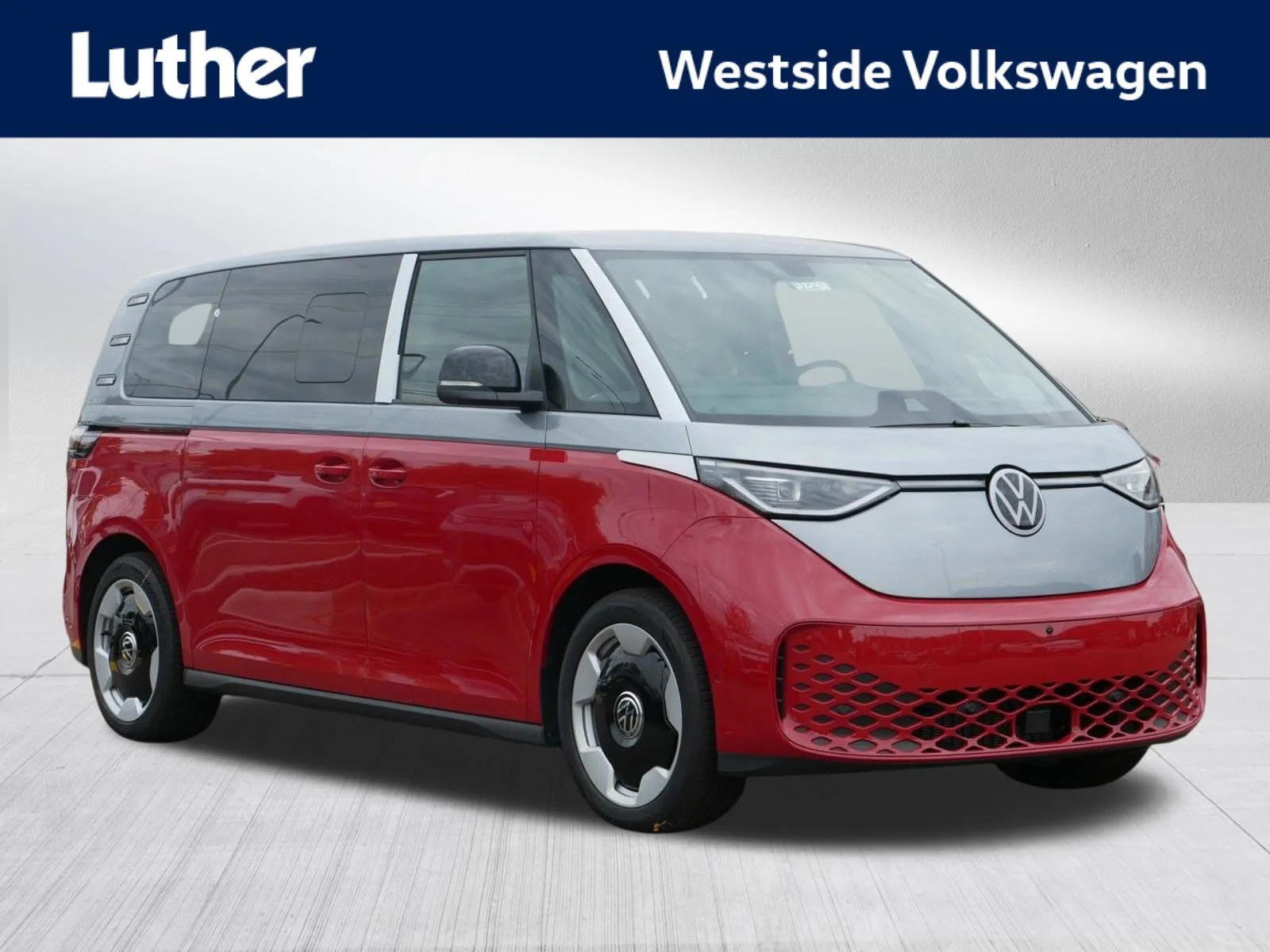 2025 Volkswagen ID. Buzz Pro S Plus 4Motion's photo