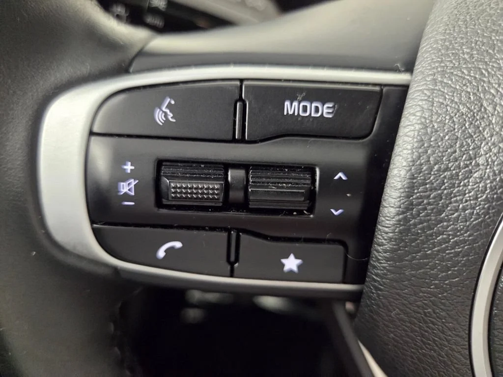 Used 2024 Gravity Gray Kia X-Line image 18