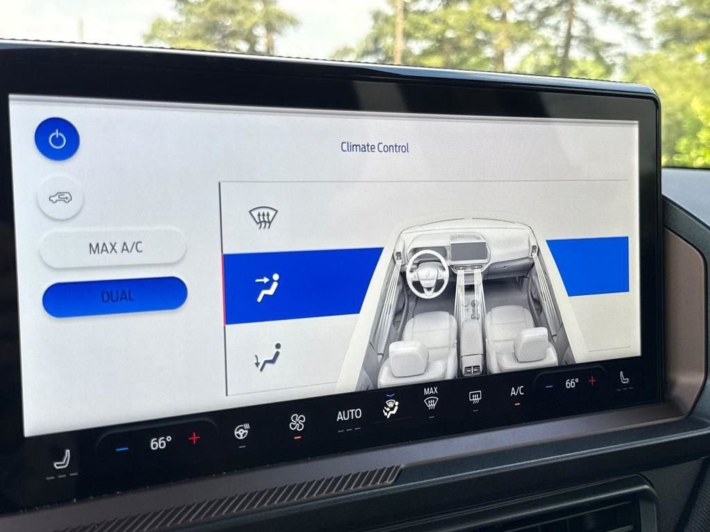 New 2025 Velocity Blue Metallic Ford Outer Banks® image 32