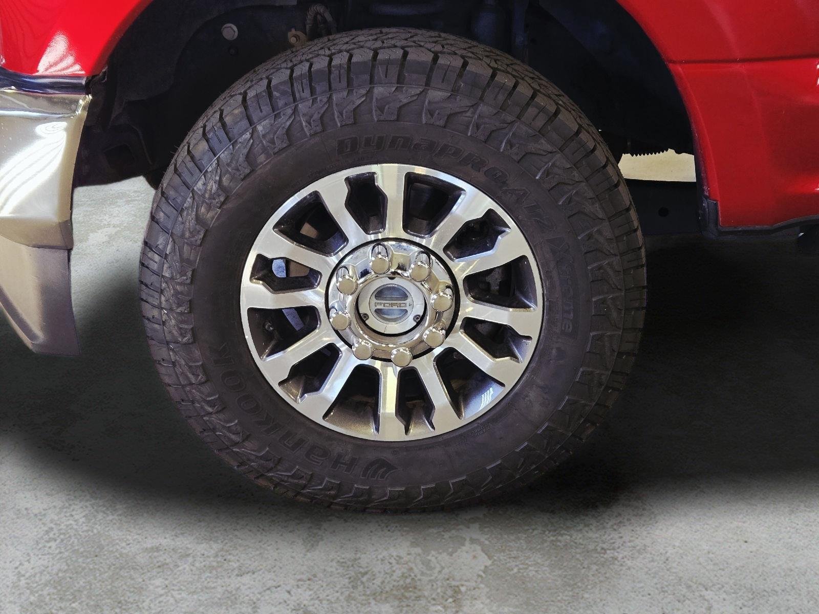 Used 2022 Rapid Red Metallic Tinted Clearcoat Ford LARIAT image 10