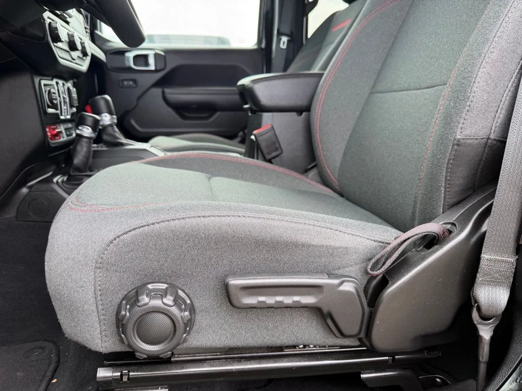 Used 2026 White Jeep Rubicon image 10