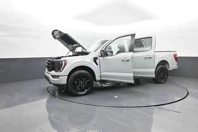 Used 2023 White Ford Lariat image 45