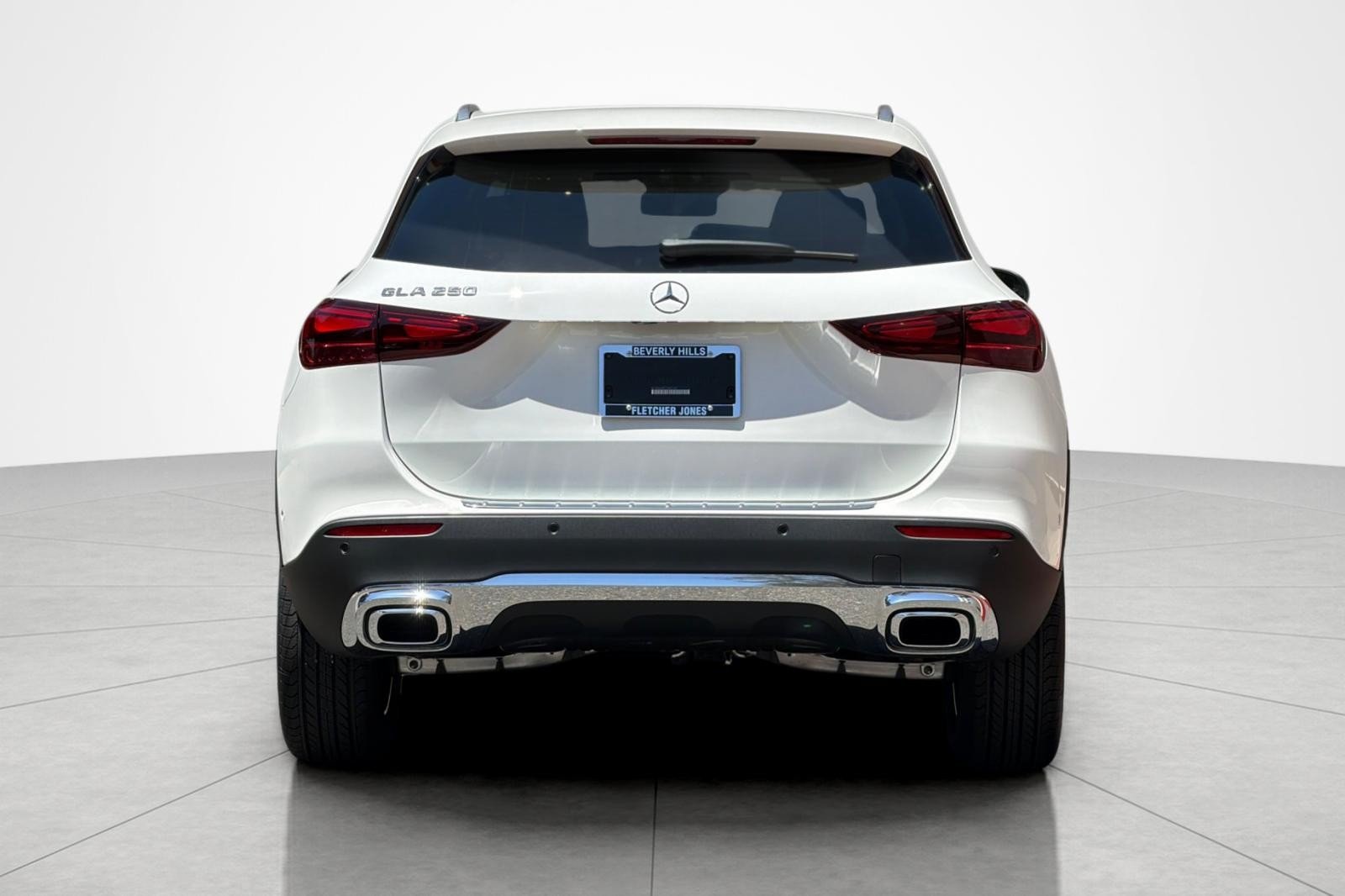 New 2026 Polar White Mercedes-Benz GLA 250 SUV image 4