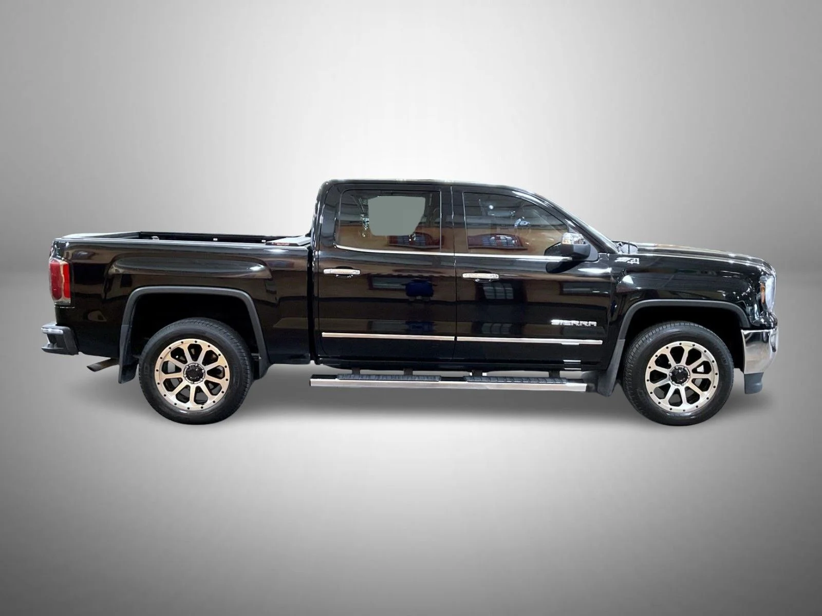 Used 2018 Black GMC SLT image 4