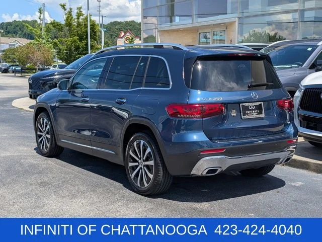 Used 2022 Blue Mercedes-Benz GLB 250 image 3