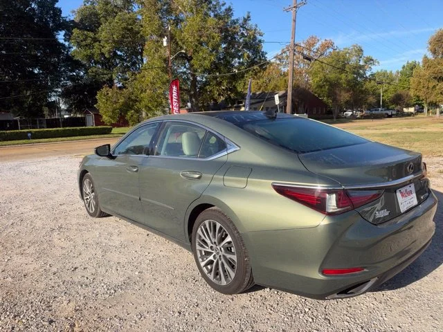 Used 2019 Green Lexus 350 Luxury image 10