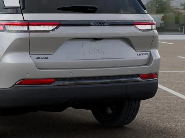 New 2025 Silver Zynith Exterior Paint Jeep Limited image 40