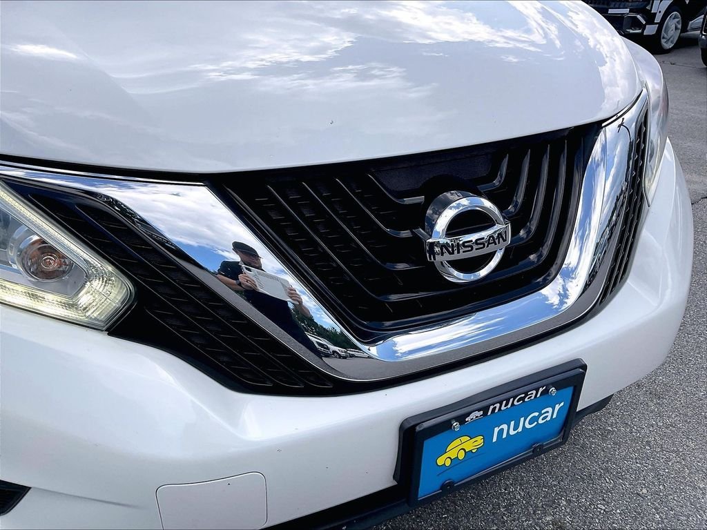 Used 2016 Pearl White Nissan S image 28