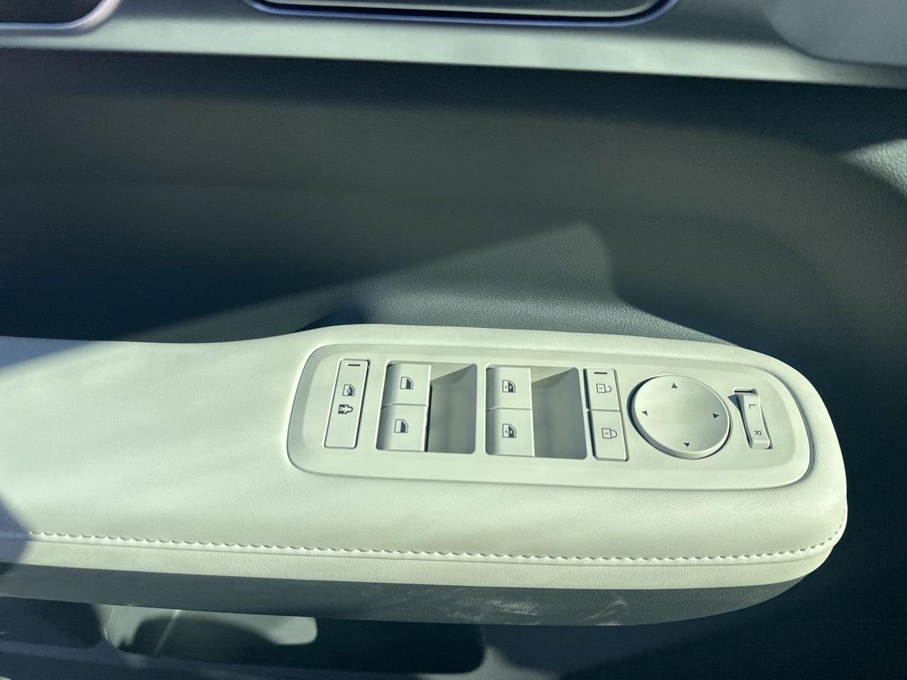 2026 Hyundai Santa Fe SEL - Photo 9