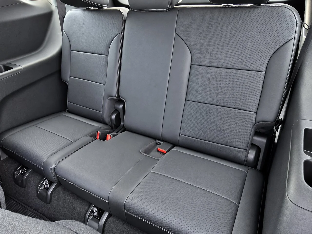 Used 2025 Mosaic Black Chevrolet LT image 25